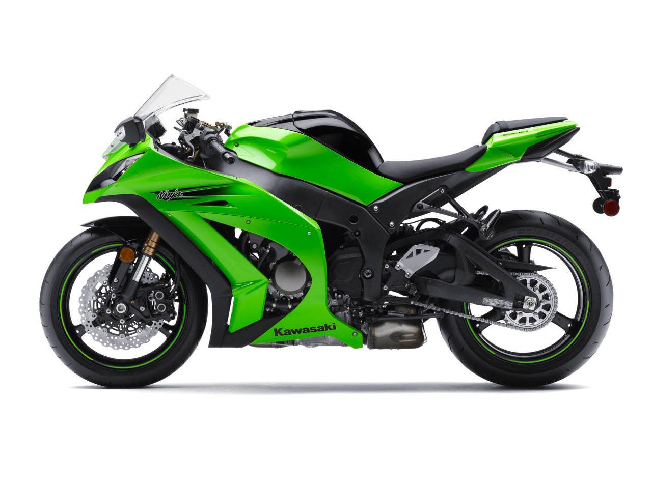 2011 Kawasaki ZX-10R: More power + less weight = more speed - Autoblog